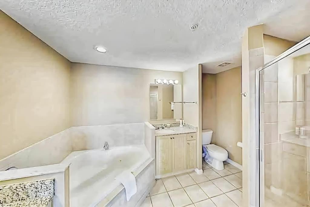 Entire Rental 3-Br Minutes From Disney X8 Hot Tub Apartment 2204 Orlando Exteriör bild
